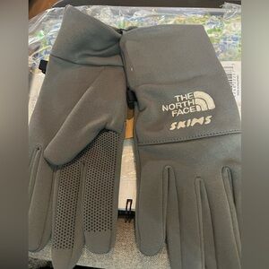 SKIMS x Nike Gray Gloves Men M/ Women Large